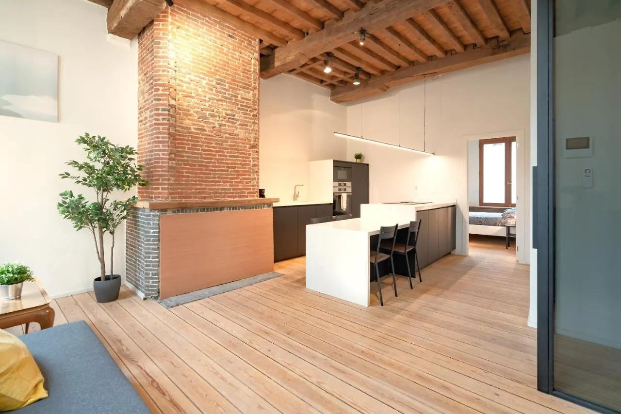 The Hendrik Square Residence Антверпен