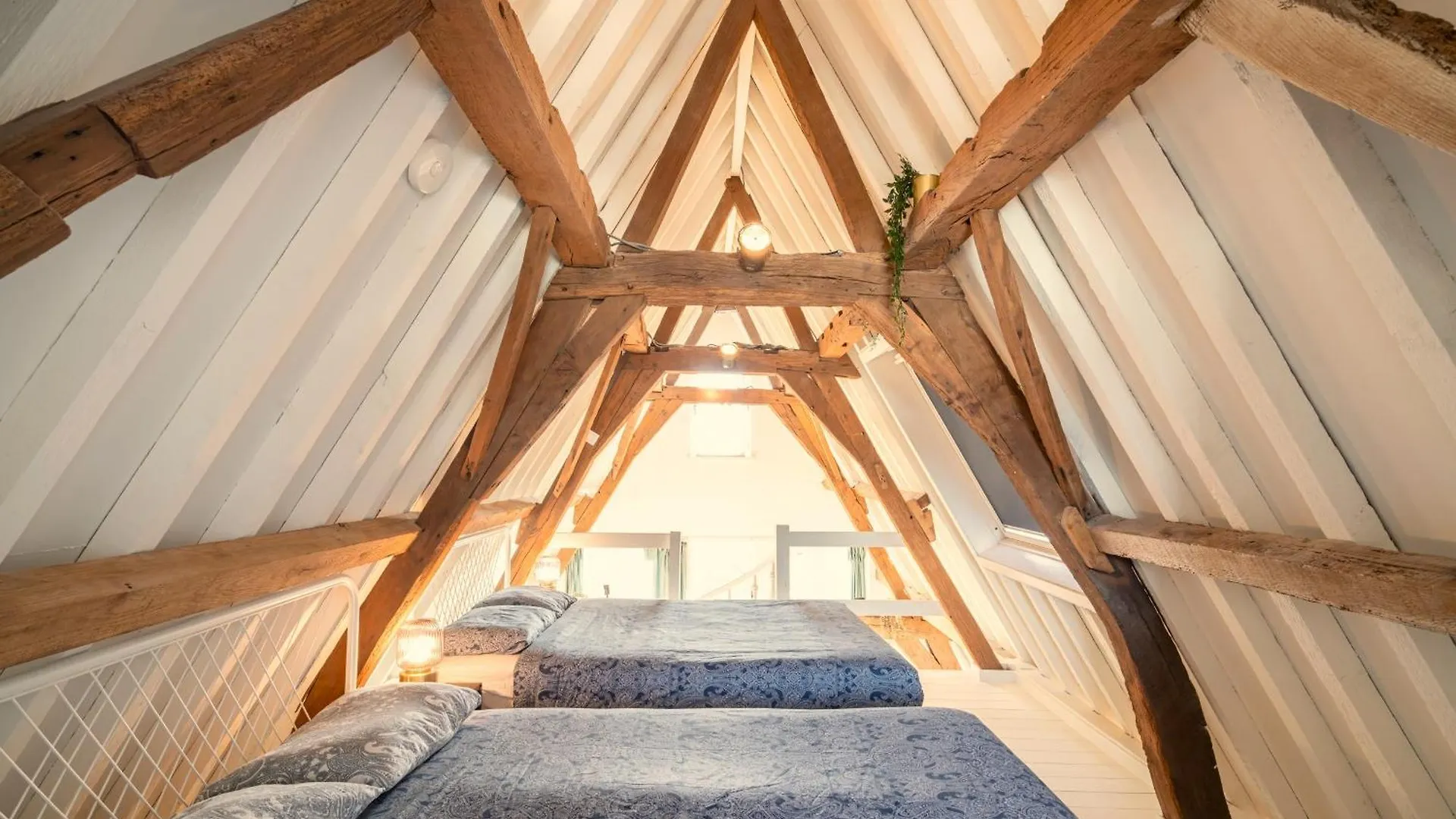 Апартаменты The Hendrik Square Residence Антверпен